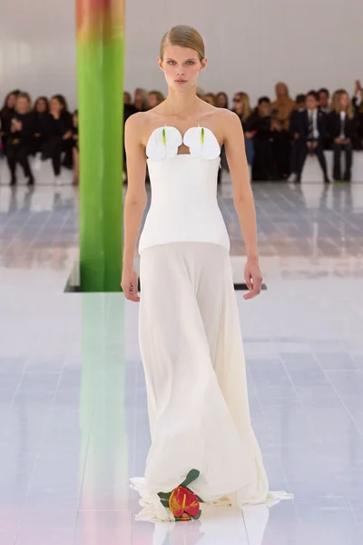 Look 35